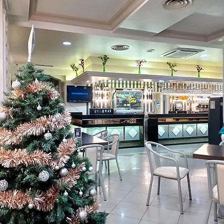 Hotel Mari Carmen-2